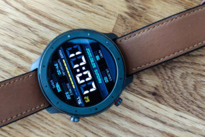 Smartwatch Amazfit GTR, elegante con un'autonomia infinita