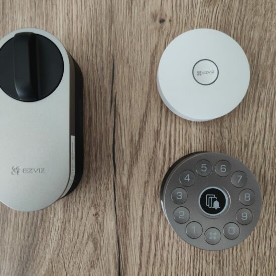 Una Chiave Versatile al Futuro: Recensione di EZVIZ Smart Lock