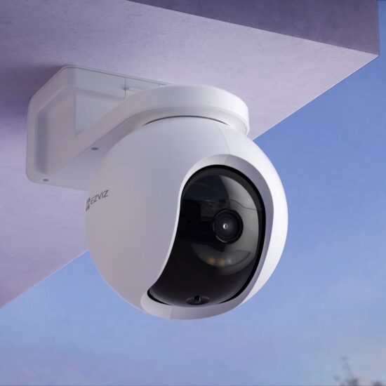 Ezviz CB8 2K: La Telecamera di Sicurezza All-Inclusive